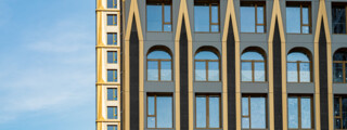 Триумф ар-деко: в ЖК ЭРА завершены фасадные работы